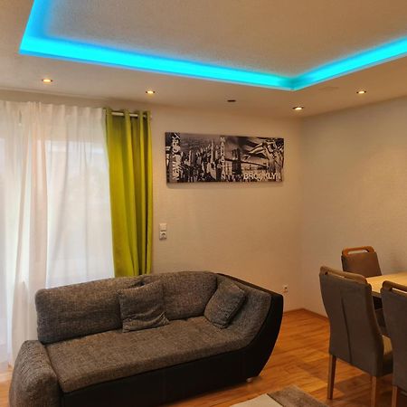 Exklusive Moderne 2 Zi. Wohnung In Ruhiger Lage Schechingen Luaran gambar