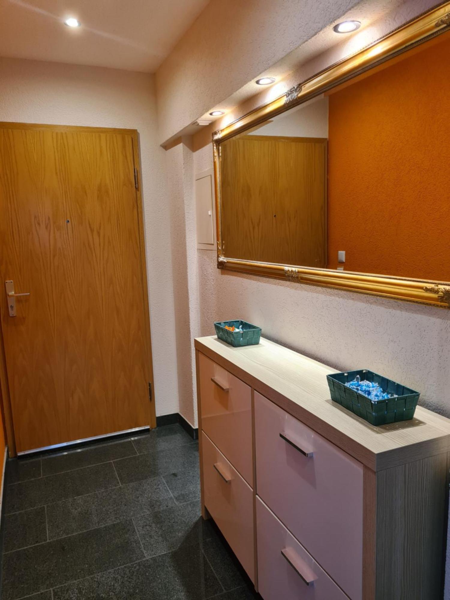 Exklusive Moderne 2 Zi. Wohnung In Ruhiger Lage Schechingen Luaran gambar