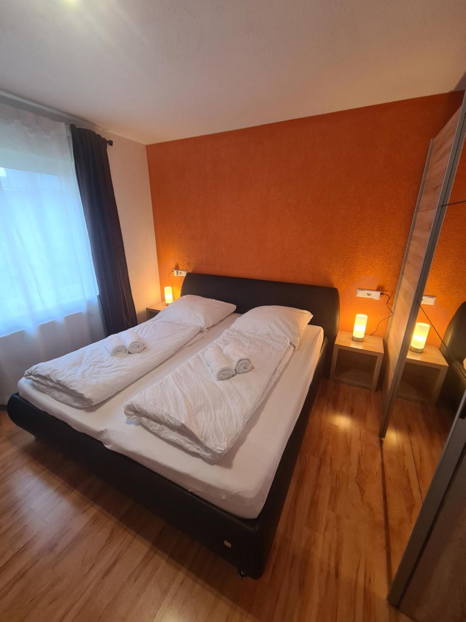 Exklusive Moderne 2 Zi. Wohnung In Ruhiger Lage Schechingen Luaran gambar