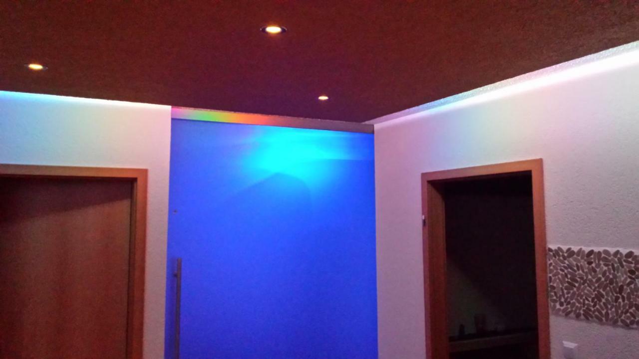 Exklusive Moderne 2 Zi. Wohnung In Ruhiger Lage Schechingen Luaran gambar